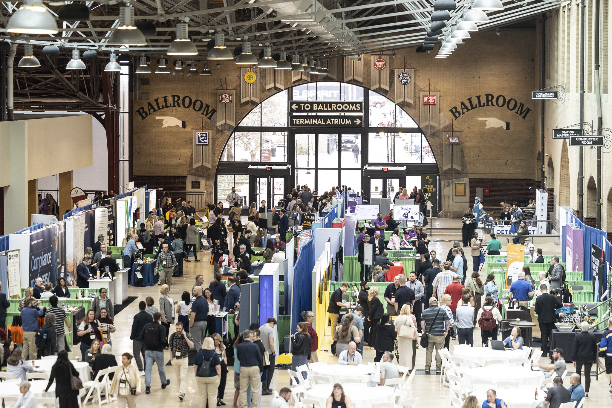 SQF Unites Attendees Showfloor